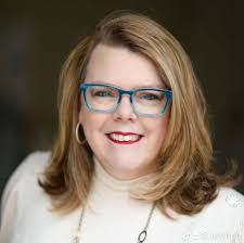 Jen Sanders's Instagram, Twitter & Facebook