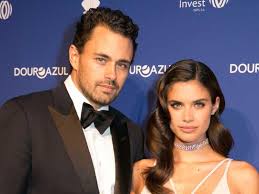 Melhores álbuns de azulejos manuel marques antunes. Sara Sampaio Brilha No Evento Da Douro Azul