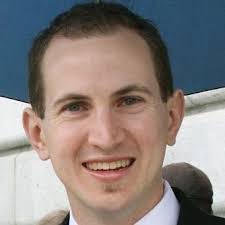 Andrew Houk's Instagram, Twitter & Facebook