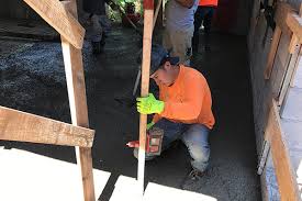 We also offer tile refurbishment for tile that can be repaired so that you can avoid having to demolish your floor. Concrete Work Mahirah Construction