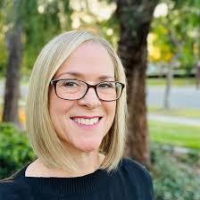 Julie Fleener's Instagram, Twitter & Facebook