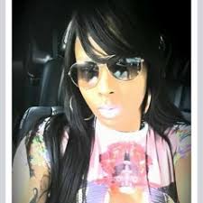 Listen to House à besak by E.F.X in SEXEEE CHILL playlist online for free 