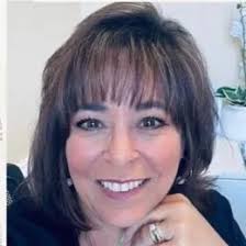 Kristin Petersen's Instagram, Twitter & Facebook