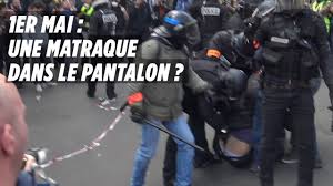 Les coups de matraque continuent de tomber. 1er Mai Un Policier A T Il Insere Sa Matraque Dans Le Pantalon D Un Manifestant Youtube