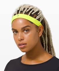 Hairstyles with headbands for medium hair. 11 Best Workout Headbands Cute Workout Headbands That Won T Slip