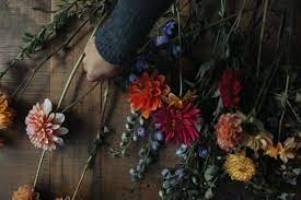 A beautiful way to display roses and other longstemmed flowers. On The Grid The Farmer S Daughter Flowers