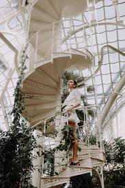 Fashion Id Wien Botanischer Garten Palmenhaus Osterreich Fruhling Outfit Mode Modeblogg In 2020 Fashion Photography Fashion Portrait Garden Photography