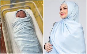 Hebat @mariaashiqin amik gambar saya nampak kuruih. Malaysian Songbird Siti Nurhaliza Welcomes Baby No 2 Coconuts Kl