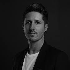 Just returned from an inspiring trip to Paris, where I had the pleasure of  connecting with some of the most talented individuals across various  fields. While holding the keys to new possibilities