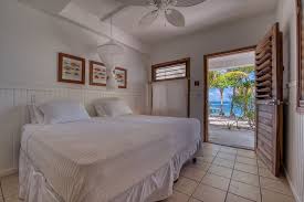 Search for accommodations in Roatán