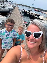 Quand tu ne veux vraiment pas rentrer de vacances et pas envie de prendre !  🤣 Qui est dans le même cas ??? Les vacances ont été toppissimme #vacances  #reprise #pasenvie #summer #