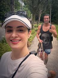 Faranak Eslami (@faranakeslamii) • Instagram photos and videos