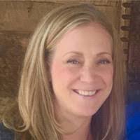 Stacey Lester's Instagram, Twitter & Facebook