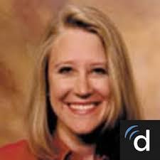 Sarah Hackworth's Instagram, Twitter & Facebook