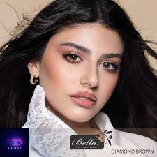 Diamond Brown's Instagram, Twitter & Facebook