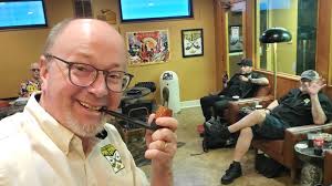 Having a good time with the New Orleans Pipe Club : r/pipeselfies
