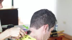 Don't use the electric clippers for your wet hair. How To Use Hair Clippers With Pictures Wikihow