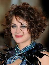 Cortes de pelo corto para pelo rizado 2019 corto rizado asimétrico bob corte de pelo para cabello fino … Pelo Corto Y Rizado Cortes Muy Modernos Y Originales