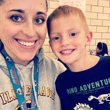 Becky Delong's Instagram, Twitter & Facebook