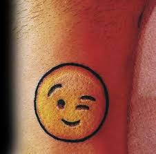98 Tatuagens De Emoji Para Voce Se Divertir If an emoji does not appear as it should be in the input box above, that means the emoji is not yet supported by your. 98 tatuagens de emoji para voce se divertir
