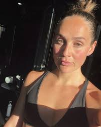 Keep it simple, just keep it going, you disciplined baddie