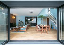 サンスピア のマーテル家はウェスタロス の諸名家 の一つである。大陸の南端に位置するドーン半島をサンスピア城で治めていた。鉄の玉座へ忠誠を誓っているが、マーテル家はターガリエンによる支配を受けていなかったので、ロバート の反逆以降は. è¥¿æµ·å²¸ã®ããªãã'ã¤ã¡ã¼ã¸ ã«ãªãã©ã«ãã¢ã¹ã¿ã¤ã«ã®å®¶ ãã¤ã±ã³ã¢ã¼ã­ãã¯ã