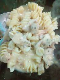 1 paket spaghetti 500g daging cincang 1 tin tomato puri / sos pasta 6 ulas bawang merah (dicincang halus) 2 ulas bawang putih (dicincang halus) 2 biji tomato (dihiris nipis) angkat bila spaghetti sudah lembut dan kemudian toskan. Resepi Chicken Mushroom Prego Terbaru Cerita Huda By Huda Halid