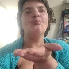 Does anyone have any reliable grocery delivery services they use that  accept SNAP benefits? Looking into some options, I'm totally burned out