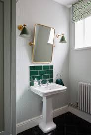 Modern bathroom design ideas ukc coonhound. 75 Beautiful Traditional Cloakroom Ideas Designs July 2021 Houzz Uk