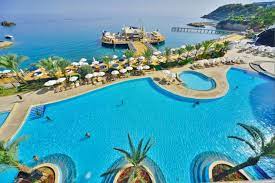 Ten pięciogwiazdkowy, nowoczesny hotel usytuowany przy plaży oferuje bogaty wachlarz zajęć sportowych i rekreacyjnych. Great Travel Turcja Alanya Orange County Resort Hotel Facebook