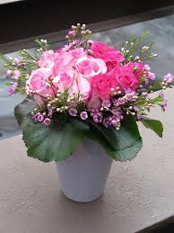 Something To Express Well Wishes And Make The Time In The Hospital Fly By Available For Flower Delivery To Nyc Hosptials Viragok Es Gyonyoru Viragok