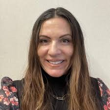 Alma Cisneros's Instagram, Twitter & Facebook