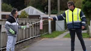 New zealand has announced a snap lockdown after a man tested positive for covid, the first case in six months. Coronavirus New Zealand Claims No Community Cases As Lockdown Eases Bbc News