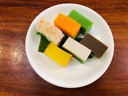 Yang mana satukah anda belum pernah cuba? Susah Mencari Kuih Muih Tradisional Malaysia Kini Kuih Culture Ada Jawapannya Zya Akma