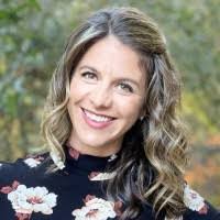 Gina Warren's Instagram, Twitter & Facebook