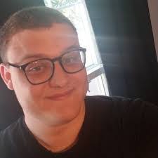 Daniel Warfield's Instagram, Twitter & Facebook