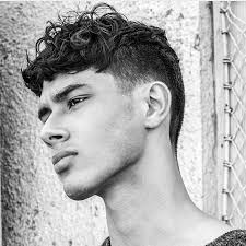 Ever wonder how some women seem to be able to pull off messy ponytails so easily? 21 Wavy Hairstyles For Men 2021 Trends Styles