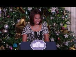First lady michelle obama will host today military families for the first viewing of the 2013 holiday decorations and demonstrating holiday crafts and treats to military children. First Lady Michelle Obama Previews The 2013 White House Holiday Decorations Youtube