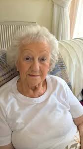 Hello all! I have followed all of your loved ones photos, advice, and  questions but I have never posted, so here it goes. My beautiful mom has  had dementia for (hindsight) 10