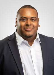 Devin Navarro's Instagram, Twitter & Facebook