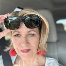 Jill Trotter's Instagram, Twitter & Facebook