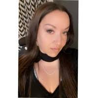 Amanda Staron's Instagram, Twitter & Facebook