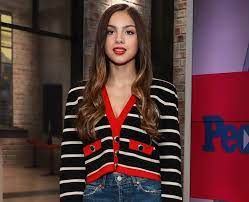 Olivia rodrigo brings the authenticity of her life to her roles and to songs like 2021's smash hit driver's license. while growing up in murrieta, california, rodrigo's first love was singing. Olivia Rodrigo 33 Facts About The Drivers License Singer You Need To Know Popbuzz