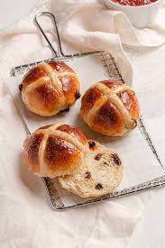 Hot Cross Buns Brown Eyed Baker Recipe Hot Cross Buns Recipe Hot Cross Buns Cross Buns Recipe