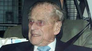 Prince philip (left) and the queen (centre) following a tiger hunt in india. Prince Philip 99 In Hospital As A Precaution Bbc News
