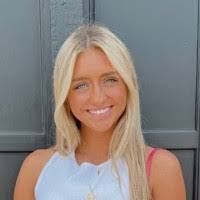 Bella Roberts's Instagram, Twitter & Facebook