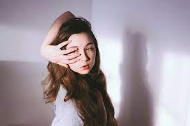 21 Self Portrait Photography Ideas You Should Try Yourself Self Portrait Photography Self Portrait Photography Ideas Portrait Photography Women