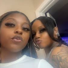 Anyone who's ordered from the Popmart app...what is the average length of  time for delivery? Mine says "shipment picked up" as of today.