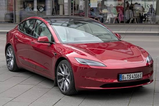 Tesla Model 3 - Wikipedia