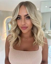 Bangin Blonde Hair Studio